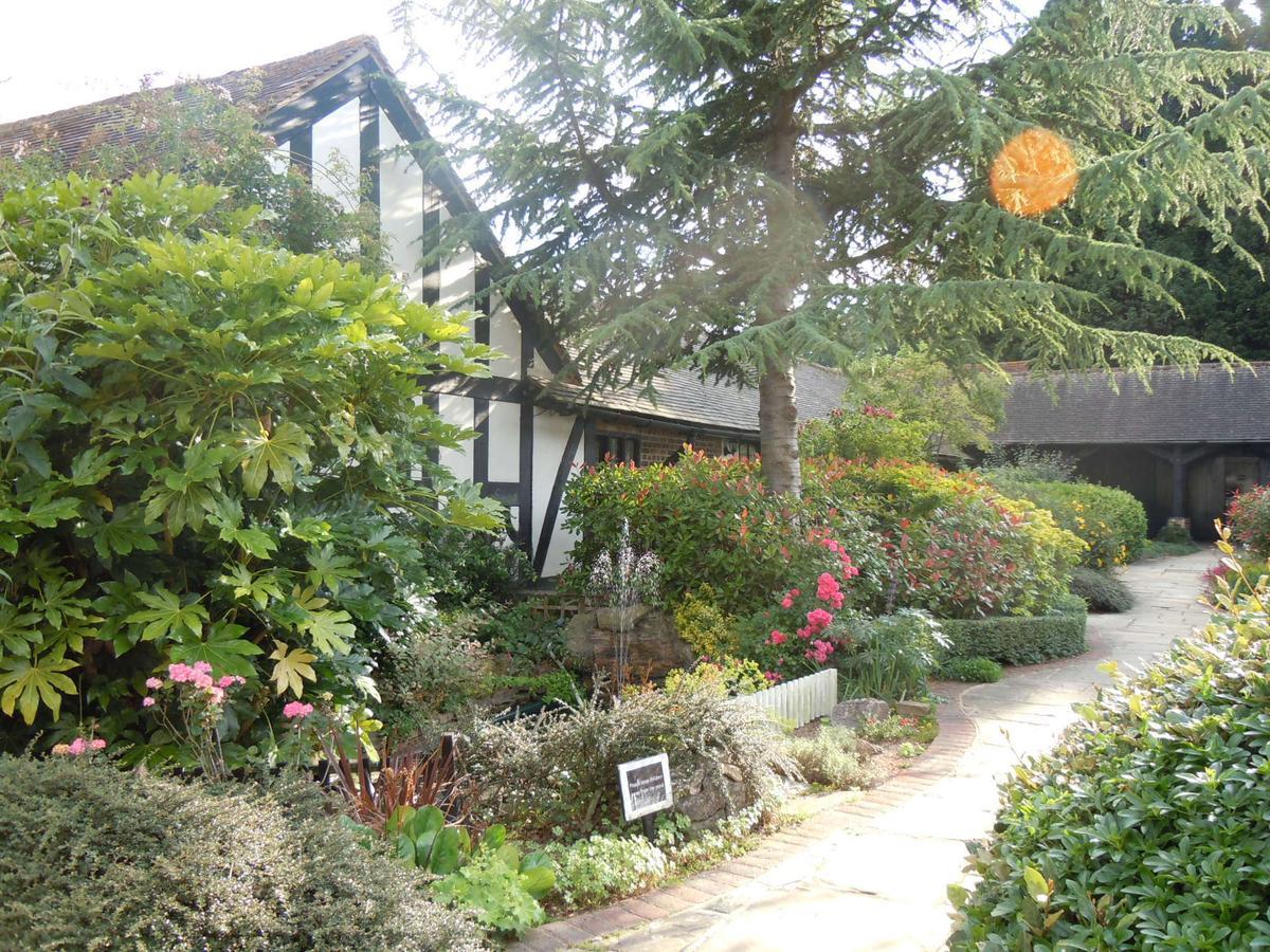 Hever Hotel Edenbridge Exterior photo